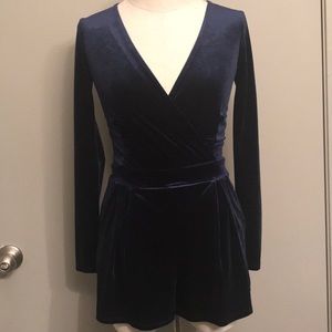 Blue velvet romper